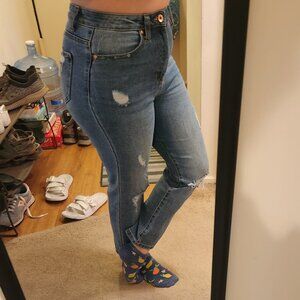 Kendall & Kylie size 5/27 petite or capri high rise "the icon" straight leg